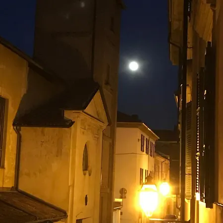 Experience A Historic - Palazzo Terzano * 발렌자