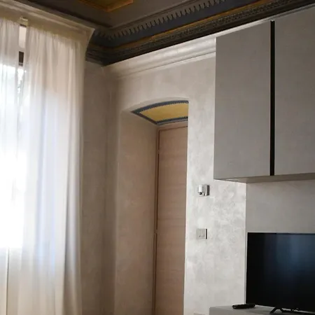 Experience A Historic - Palazzo Terzano 발렌자